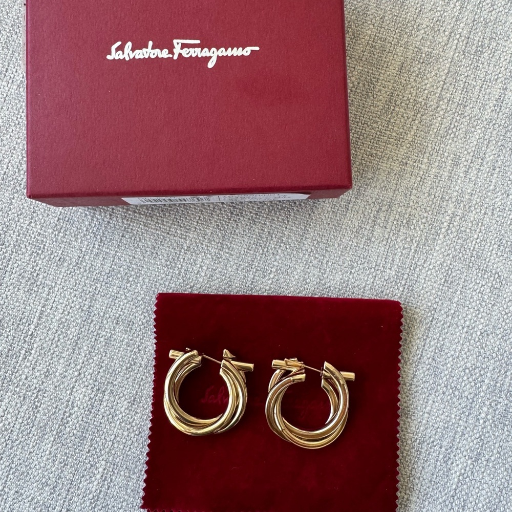 NEW Salvatore Ferragamo Gold Classic Hoop Earrings